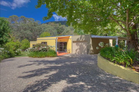 A Bach At Bright - Accommodation Port Hedland 0